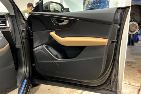 Certified 2025 Audi Q8 Premium image 24