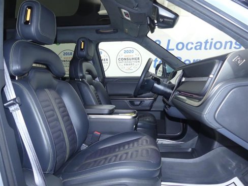 Used 2025 Rivian R1S Adventure image 8