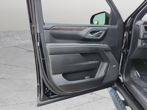 Certified 2022 Chevrolet Tahoe Z71 w/ Luxury Package image 33