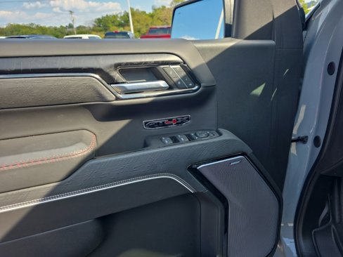 Used 2024 GMC Sierra 1500 AT4X image 15