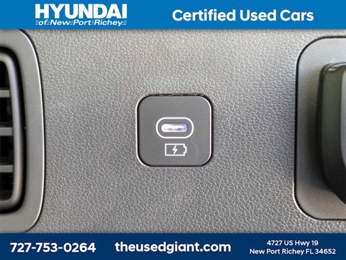 Used 2025 Hyundai Santa Fe Limited image 19