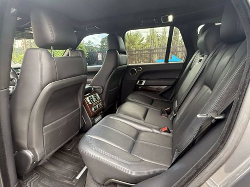 Used 2017 Land Rover Range Rover image 11