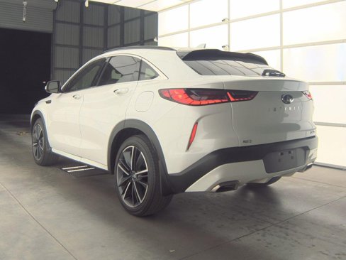 Certified 2025 INFINITI QX55 Luxe w/ Cargo Package image 9