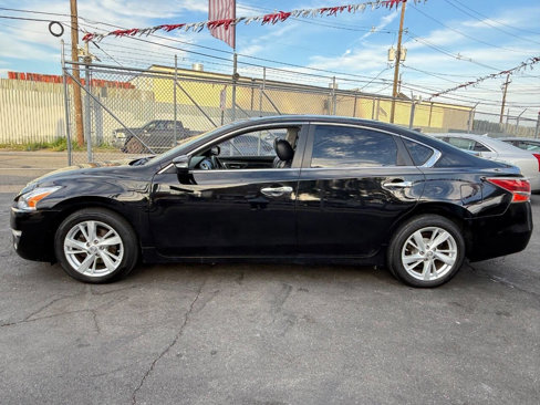Used 2013 Nissan Altima 2.5 SL w/ Technology Pkg image 3