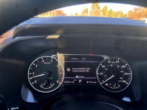 Used 2023 Nissan Rogue SV image 16