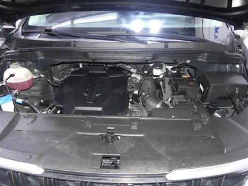 Used 2022 Kia Carnival LX image 12