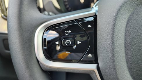 New 2026 Volvo XC60 B5 Plus w/ Climate Package image 17