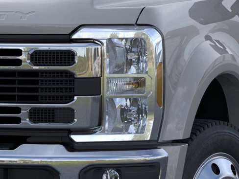 New 2026 Ford F450 4x4 Regular Cab Super Duty image 18