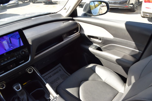 Used 2024 Toyota Grand Highlander AWD image 18