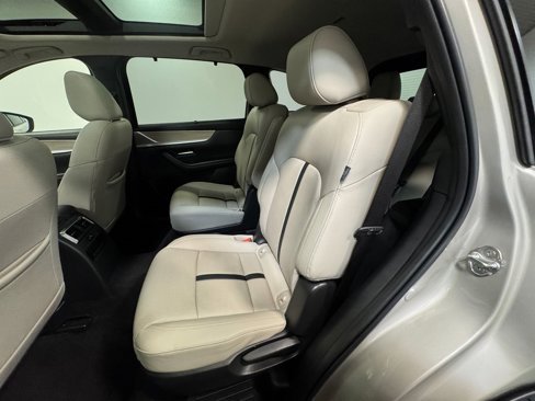 Used 2025 MAZDA CX-90 3.3 Turbo w/ Premium Sport Pkg image 8