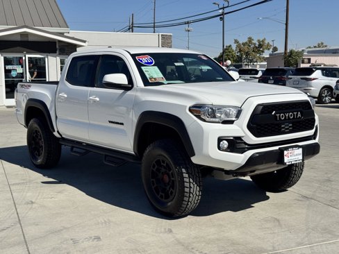Used 2021 Toyota Tacoma TRD Off-Road image 4