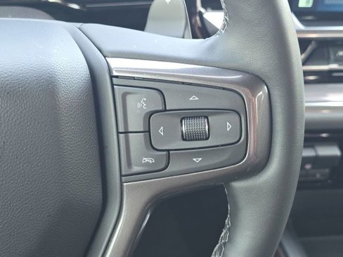 Used 2025 Chevrolet Silverado 1500 High Country image 32