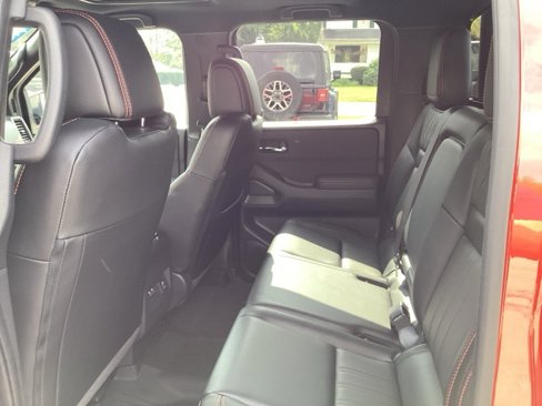 Used 2024 Nissan Frontier PRO-4X w/ Pro Premium Package image 19