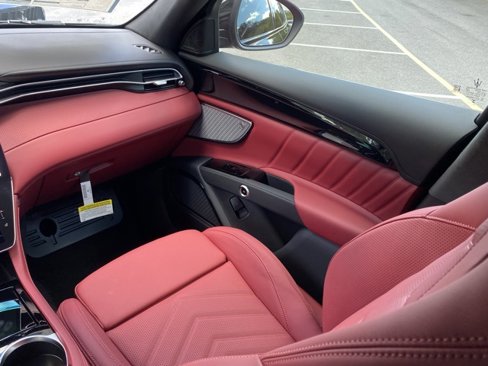 New 2025 Maserati Grecale Modena image 42