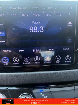 Used 2017 Chrysler Pacifica Touring-L image 30