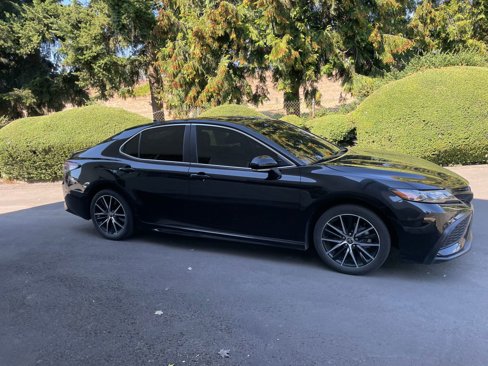 Used 2021 Toyota Camry SE image 5