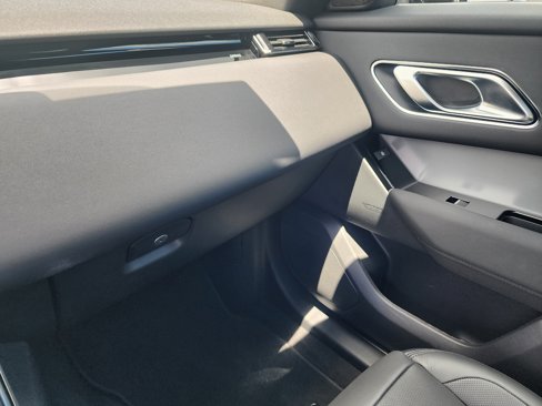 Used 2025 Land Rover Range Rover Velar S image 37
