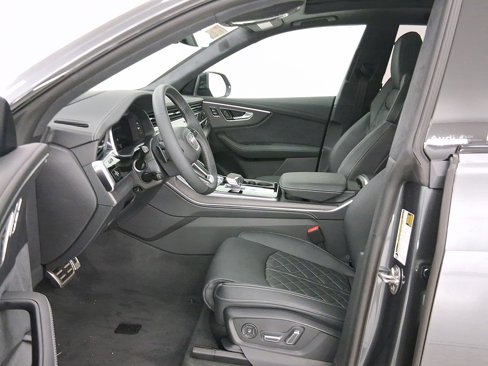 New 2026 Audi SQ8 Prestige image 5