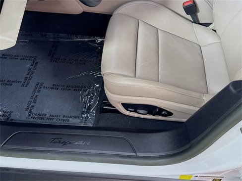 Certified 2023 Porsche Taycan image 15
