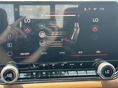 New 2025 GMC Canyon AT4 image 19