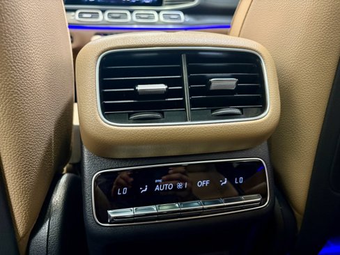 New 2026 Mercedes-Benz GLS 450 4MATIC image 17