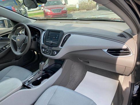 Used 2018 Chevrolet Malibu LS image 29