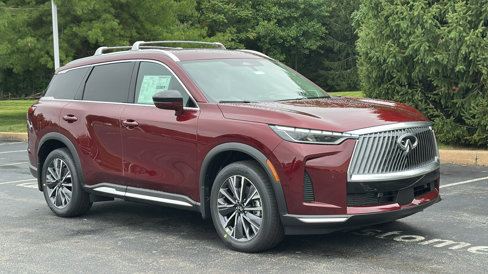 New 2026 INFINITI QX60 Luxe w/ Family Package image 2