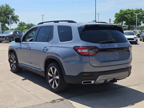 Used 2025 Honda Pilot Elite image 6