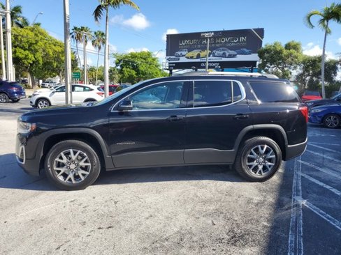 Used 2023 GMC Acadia SLT image 4