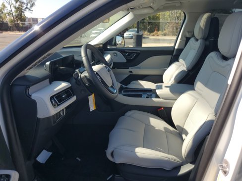 New 2025 Lincoln Aviator Reserve w/ Equipment Group 201A image 12