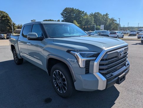 Used 2025 Toyota Tundra Limited image 8