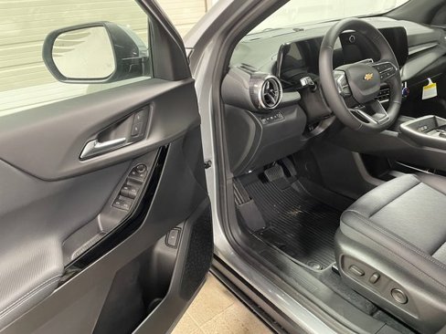 New 2026 Chevrolet Equinox LT w/ Convenience Package II image 10