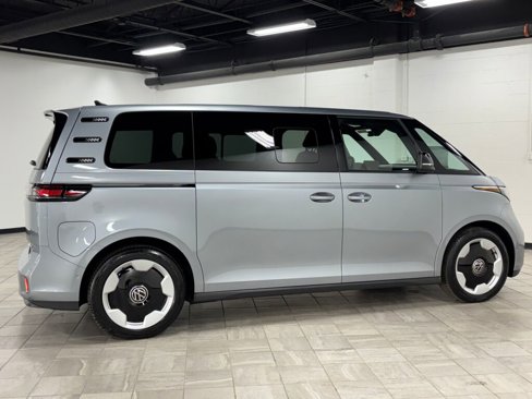 New 2025 Volkswagen ID. Buzz Pro S Plus image 8