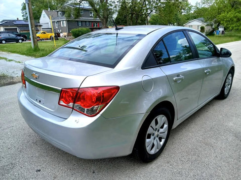 Used 2013 Chevrolet Cruze LS image 6