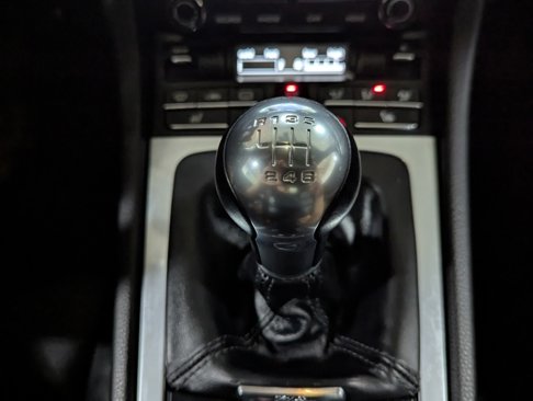 Used 2018 Porsche 718 Cayman S w/ Sport Chrono Package image 28
