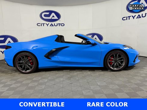 Used 2025 Chevrolet Corvette Stingray Convertible w/ 1LT image 1