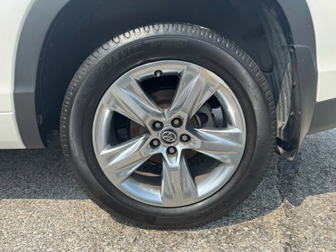 Used 2019 Toyota Highlander Limited image 29