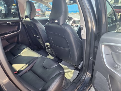 Used 2015 Volvo XC60 T5 image 15