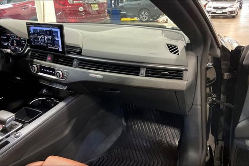 Certified 2025 Audi A5 2.0T Premium Plus image 16