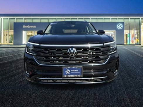 Certified 2025 Volkswagen Atlas SEL Premium R-Line image 9
