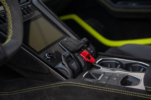 Used 2024 Lamborghini Urus Performante image 36