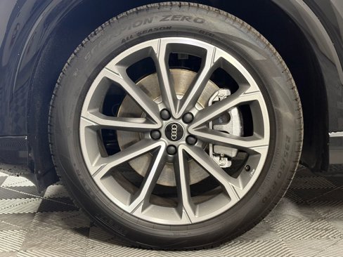 New 2026 Audi Q4 e-tron Premium image 11