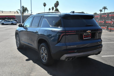Used 2025 Chevrolet Traverse LT image 6