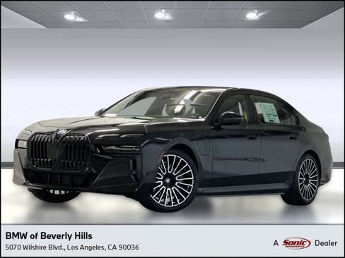New 2026 BMW 750e xDrive image 1