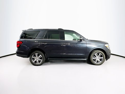 Used 2024 Ford Expedition Limited image 10