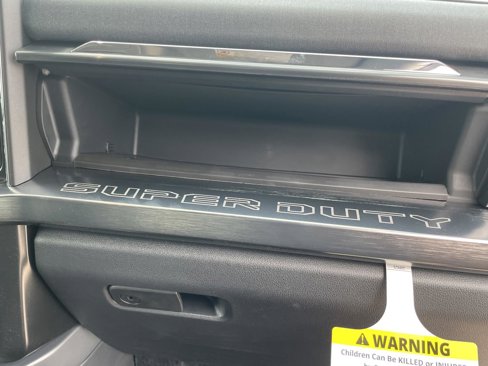 New 2025 Ford F250 Lariat w/ Chrome Package image 34