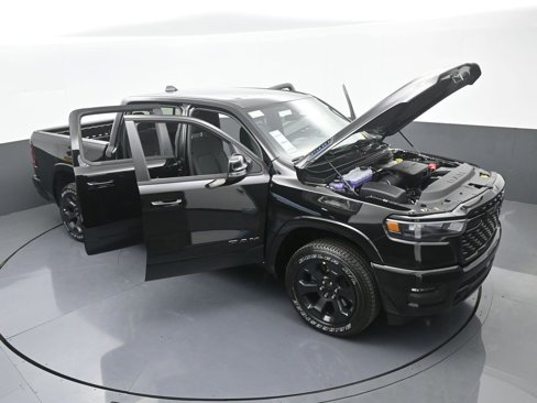 New 2025 RAM 1500 4x4 Crew Cab image 66
