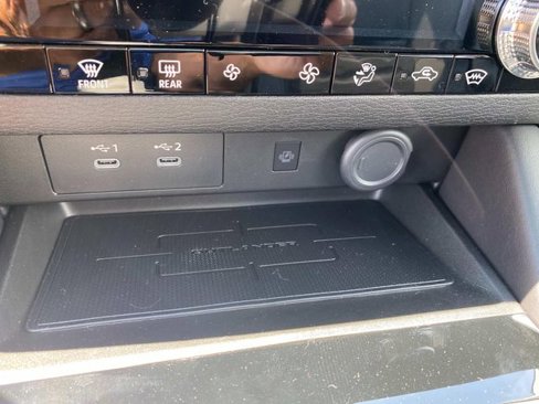 New 2025 Mitsubishi Outlander AWD image 12