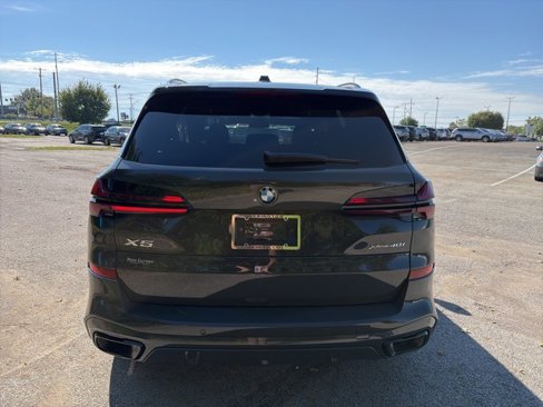 Used 2026 BMW X5 xDrive40i w/ M Sport Package image 29