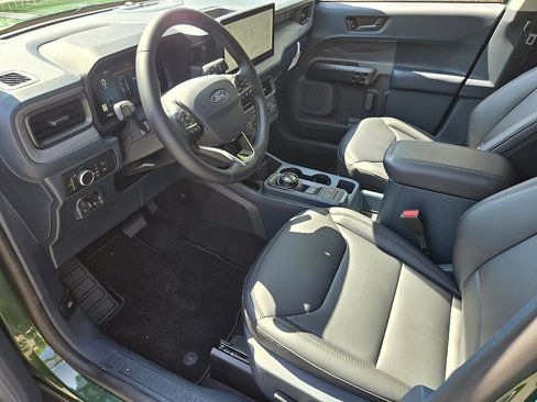 New 2025 Ford Maverick Lariat image 9
